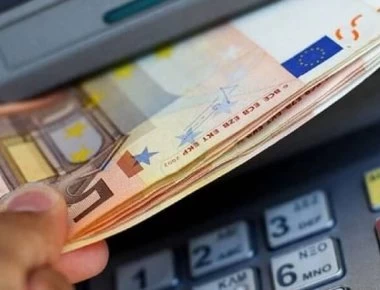 Γέμισε η αγορά πλαστά χαρτονομίσματα- Αποσύρθηκαν 262.000 πλαστά 20ευρα και 50ευρα
